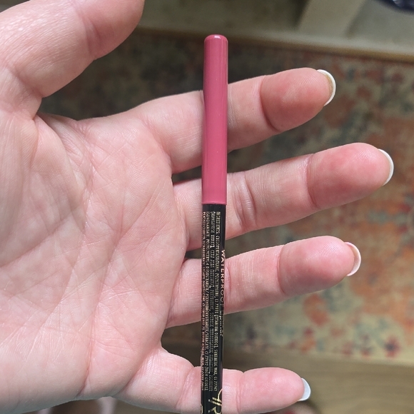 Waterproof Lipliner - Mauve Pinkish Color - Picture 2 of 3